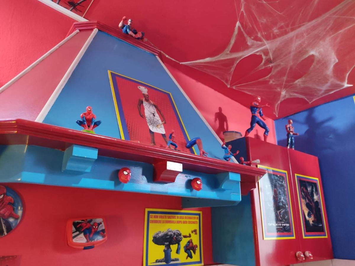Spiderman House Hotel Catania Bagian luar foto