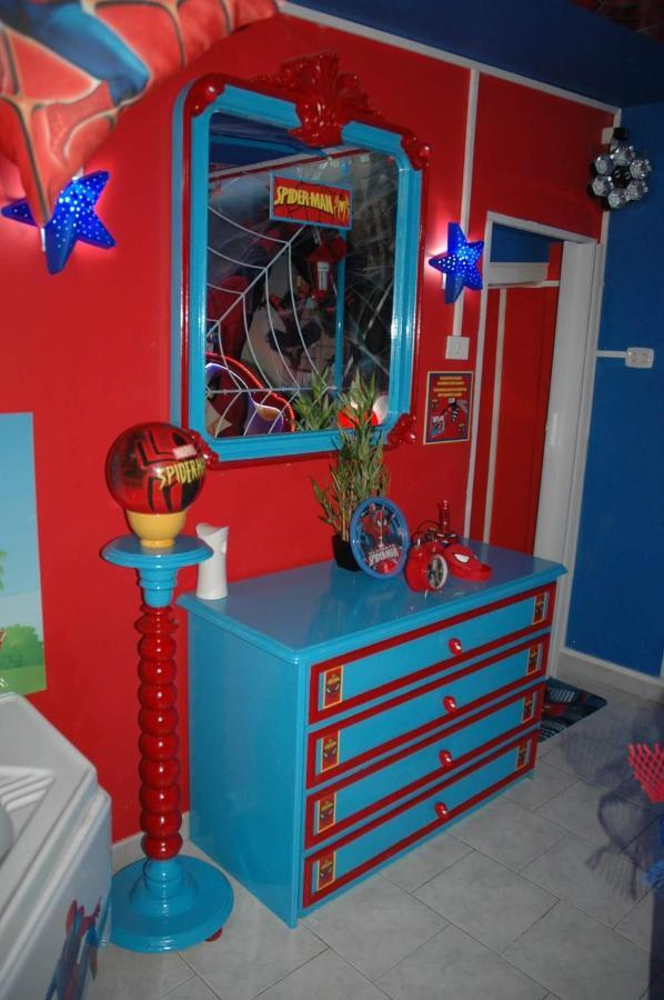 Spiderman House Hotel Catania Bagian luar foto
